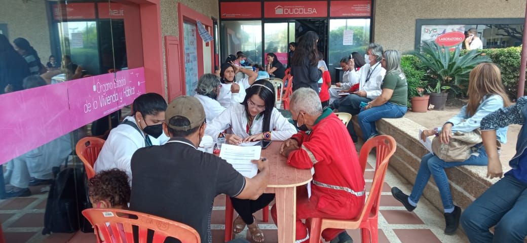 JORNADA MÉDICA DIRIGIDA A TRABAJADORES ACTIVOS Y JUBILADOS DE DUCOLSA ZONA-ZULIA