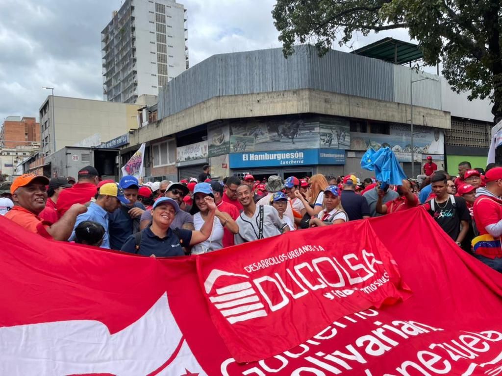 DUCOLSA PRESENTE EN LA MOVILIZACIÓN DE LOS 31 AÑOS DE LA DIGNIDAD NACIONAL.