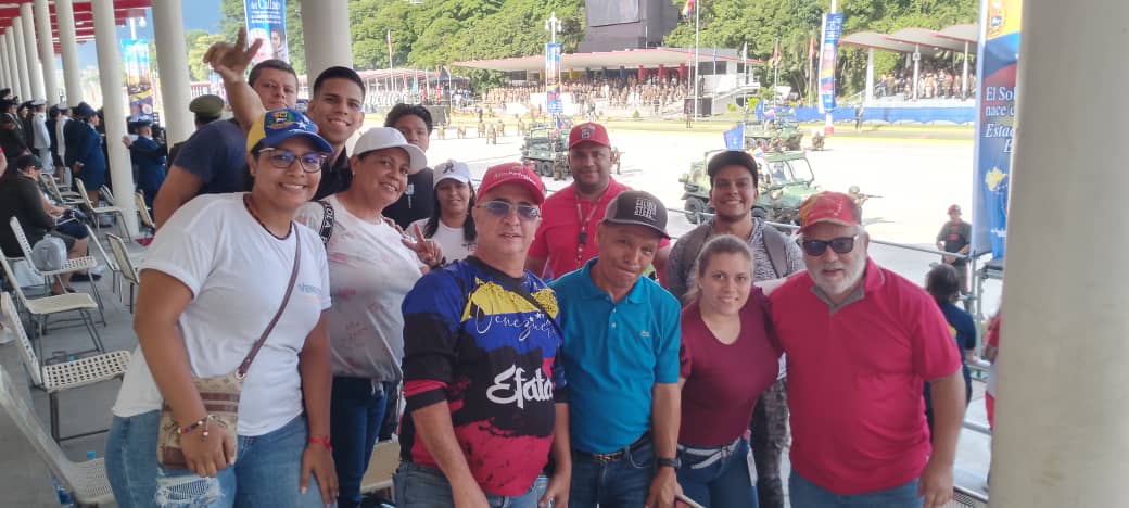 DUCOLSA RINDE HOMENAJE LOS 214 AÑOS DE LA INDEPENDENCIA VENEZOLANA Y HONRA A LA FUERZA ARMADA NACIONAL BOLIVARIANA