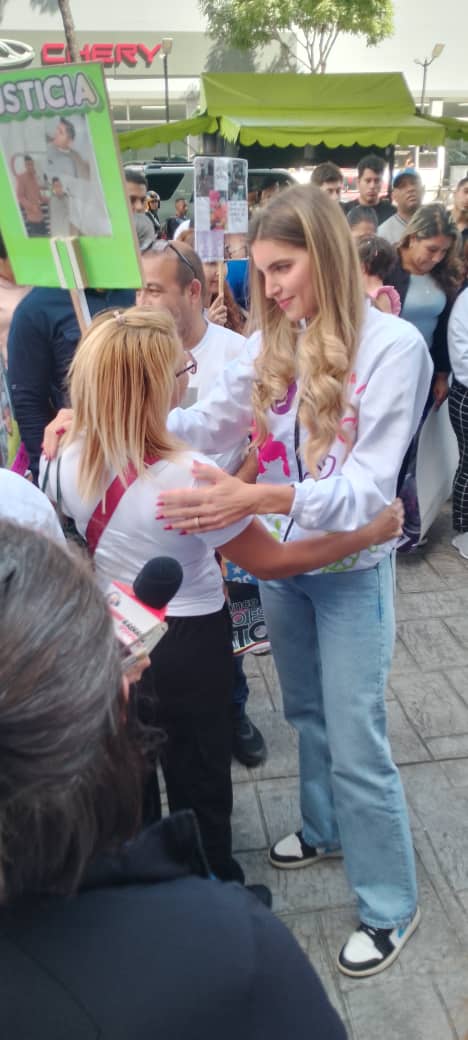 TRABAJADORAS Y TRABAJADORES DE DUCOLSA SE UNEN A LA GRAN MARCHA A FAVOR DE LA LIBERTAD DE NUESTROS NIÑAS Y NIÑOS SECUESTRADOS POR EL IMPERIO