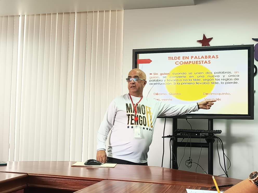 FUERZA LABORAL DE DUCOLSA RECIBIÓ TALLER INFORMATIVO EN MATERIA DE REDACCIÓN INSTITUCIONAL