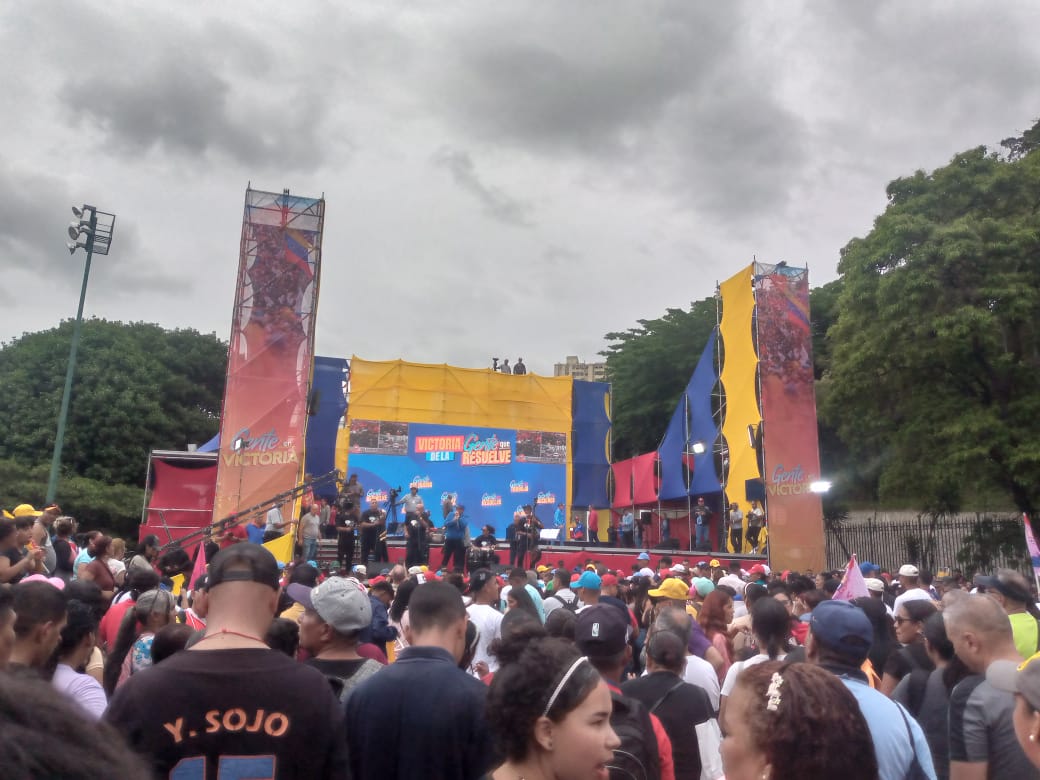 DUCOLSA CELEBRA GRAN VICTORIA POPULAR DEL 25-M